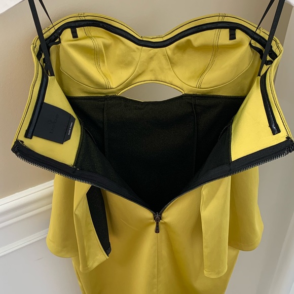 Bebe size 2 satin keyhole dress - Picture 13 of 16